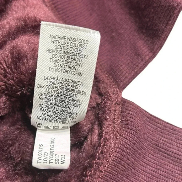 Gaiam burgundy oversized sweater,women,lux faux fur pullover,rib,PTP 24” - Picture 12 of 13